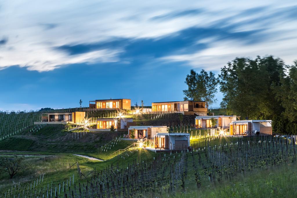 Weingarten-Resort Unterlamm Loipersdorf - Adults Only מראה חיצוני תמונה